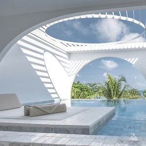 Pool Suite mit Kingsize-Bett und mit Ozeanblick